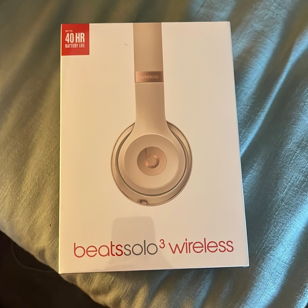 Brand new Beats Solo3 Wireless Headphones